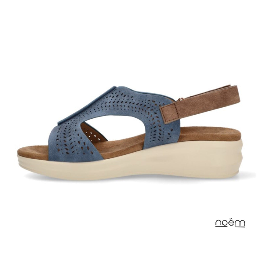Sandalia AZUL Troquelada ARLET – ÉTIKA
